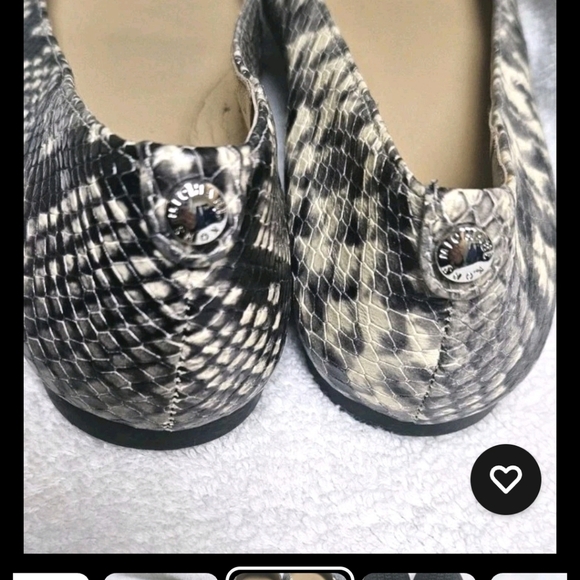 MICHAEL KORS Arianna Pointed Toe Snake Print Leather Flats Shoes Size 6M - Picture 3 of 7